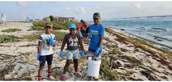 Beach clean-up na Grapefield