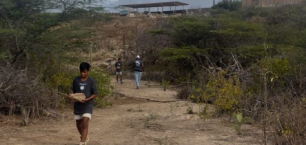 New Trails Rooi Taki