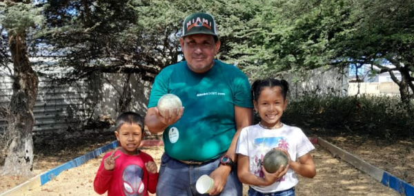 FRI: Pinta y drecha gardin na Grupo Scout Sonrisa