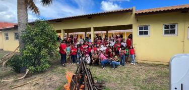 Un man di verf pa nos club